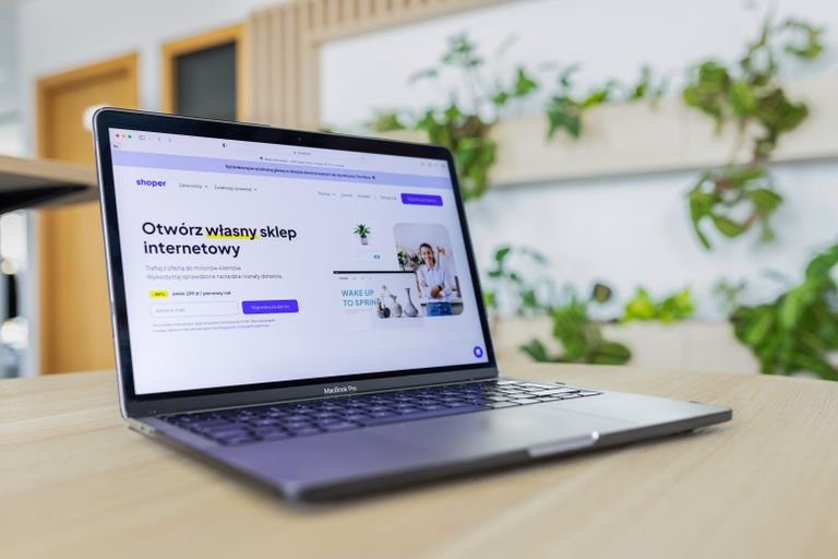 The Ultimate Guide to the Best Web Hosting Services