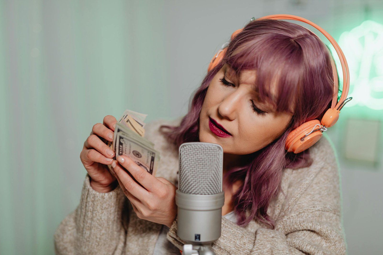 5 Ways to Make More Money as a Content Creator